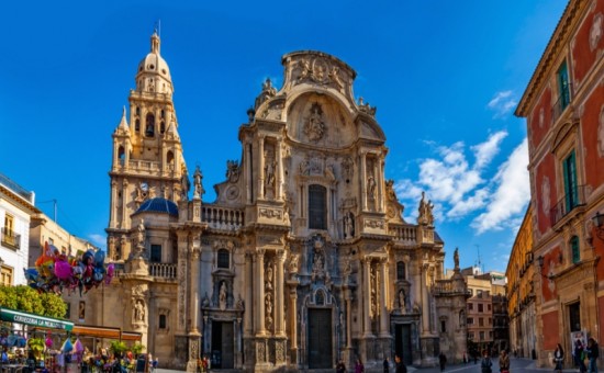 Class İspanya & Endülüs Turu  |  Ekstra Turlar Dahil   |  7 Gece 8 Gün  |  THY ile (BCN-MAD)