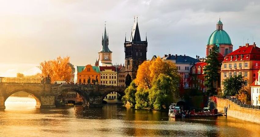 Noel Pazarları Dönemi I Büyük Münih & Hallstatt & Salzburg & Viyana Turu I Tüm Turlar Dahil I THY ile I 4 Gece 5 Gün