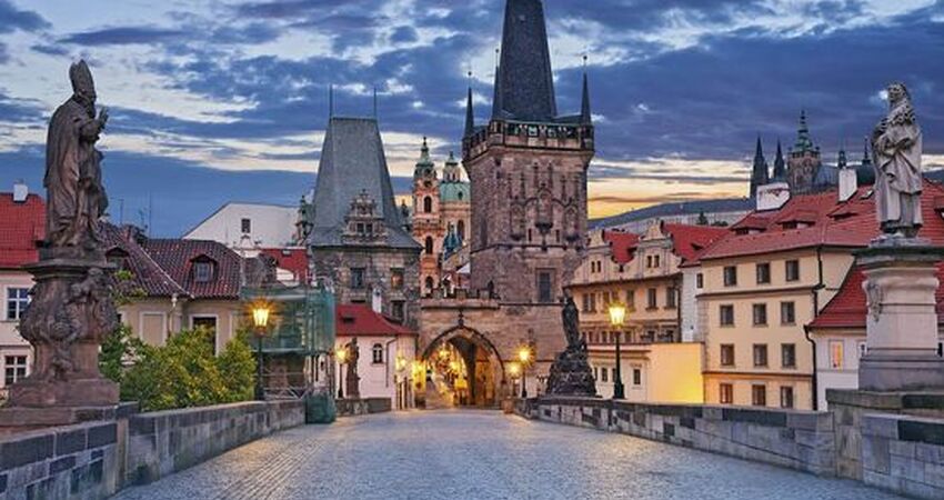 Noel Pazarları Dönemi I Büyük Münih & Hallstatt & Salzburg & Viyana Turu I Tüm Turlar Dahil I THY ile I 4 Gece 5 Gün