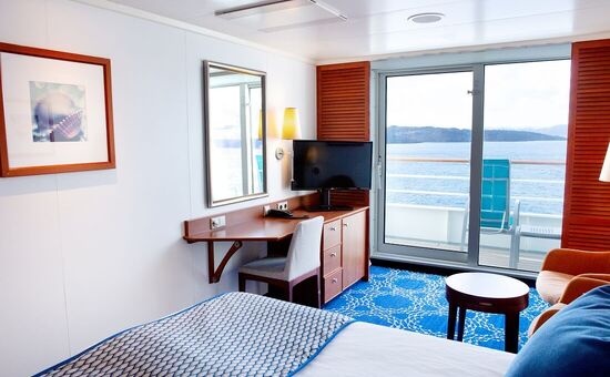 Kuşadası Hareketli | Celestyal Discovery Yunan Adaları & Atina | 4 Gece 5 Gün