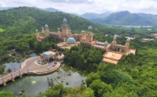 Royal Güney Afrika &  Botsvana &  Victoria Şelaleleri Turu  |  Ekstra Turlar Dahil  |  7 Gece  |  THY ile