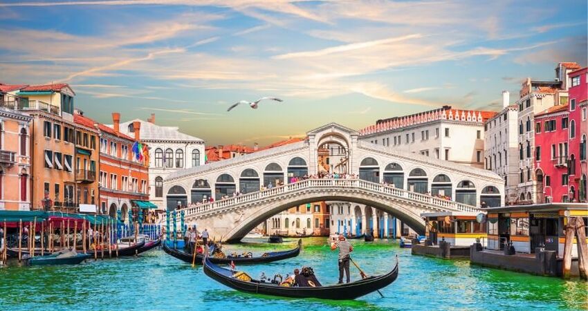 Espresso İtalya Turu (BLQ-FCO) I Pegasus HY ile I 5 Gece 6 Gün (2026 Kış Dönemi)