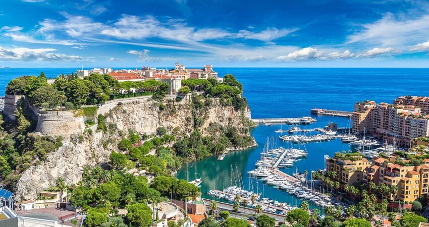 Akdeniz Triosu Turu (BGY-BCN) I Pegasus HY ile I 7 Gece 8 Gün (2026 Kış Dönemi)