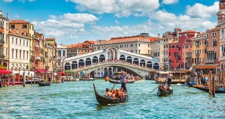 Bursa Çıkışlı I Otobüsle İtalya & Yunanistan & Balkan Turu I 7 Gece 9 Gün