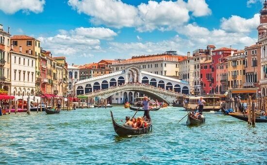 İstanbul Çıkışlı I Ekstra Turlar Dahil I Otobüsle İtalya & Yunanistan & Balkan Turu I 7 Gece 9 Gün