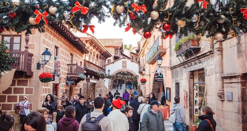 Noel Pazarları Dönemi I Barcelona Turu I Pegasus Havayolları ile I 3 Gece 4 Gün
