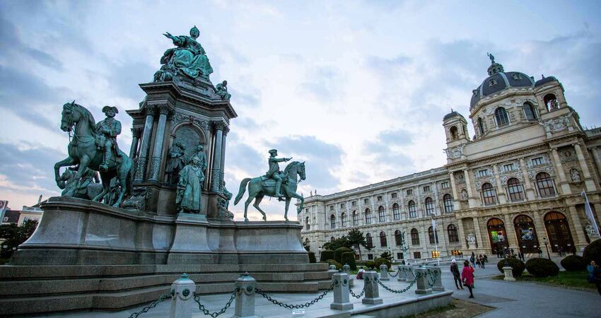 Sömestre Özel Münih & Hallstatt & Salzburg & Viyana Turu I Ekstra Turlar Dahil I 4 Gece 5 Gün I THY ile