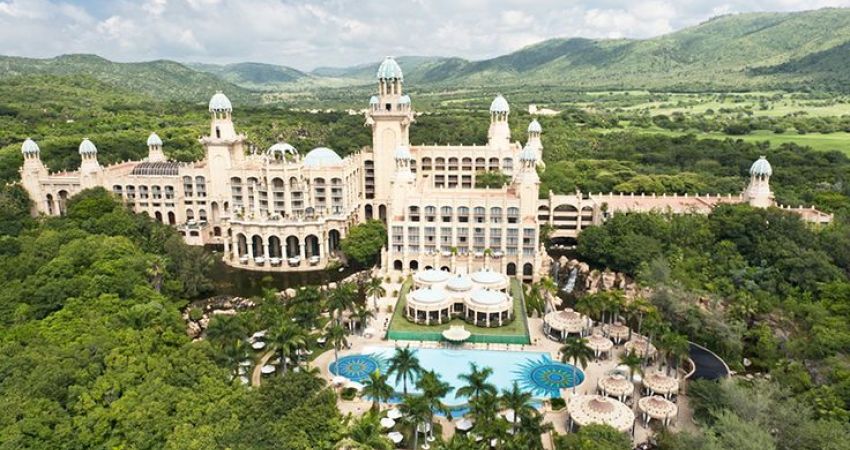 Royal Güney Afrika & Botsvana & Victoria Şelaleleri Turu  |  Ekstra Turlar Dahil  |  8 Gece  |  THY ile