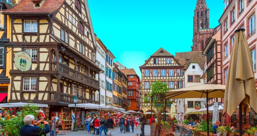 Antalya Çıkışlı  |  Fransa & İsviçre & Almanya Turu  |  3 Gece - 4 Gün  |  SunExpress ile (BSL-BSL)