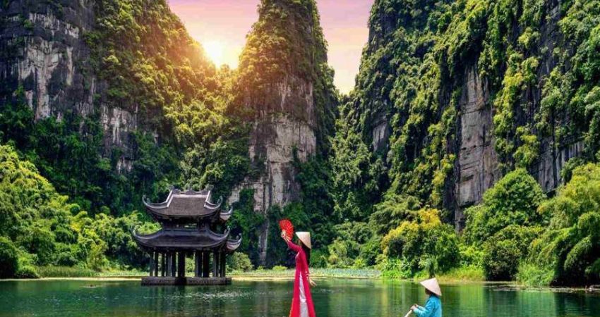 Asya Triosu Vietnam &  Kamboçya &  Tayland Turu  |  1 Gece Gemi - 9 Gece Otel  |  Emirates ile  (SGN-BKK)