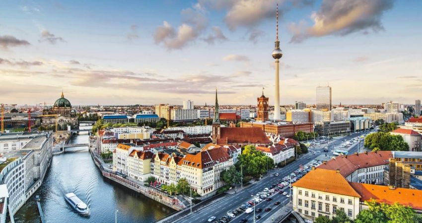 Büyük Orta Avrupa &  Berlin Turu  |  7 Gece - 8 Gün  |  THY ile  (BUD-BER)