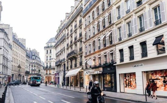 Class Paris & Disneyland Turu  |  Ekstra Turlar Dahil  | 4 Gece 5 Gün  | THY ile  (CDG-CDG)