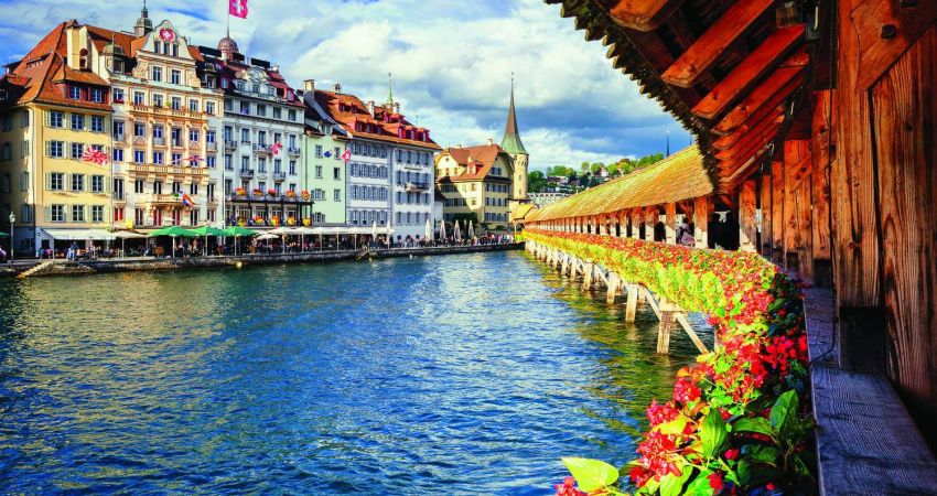 Royal Bernina Express Keyfi ile İsviçre & Fransa & Liechtenstein & İtalya Turu  |  İzmir Çıkışlı  |  Ekstra Turlar Dahil  |  7 Gece 8 Gün  |  SunExpress