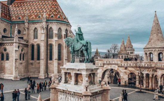 Promo Ekspress Orta Avrupa Turu  |  4 Gece 5 Gün  |  Pegasus HY İle  |  (PRG-BUD)