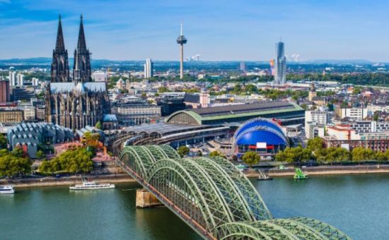 Royal Ren Nehri’nde Noel Pazarları Turu  |  Ankara Çıkışlı  |  Ekstra Turlar Dahil  |  4 Gece 5 Gün  |  Sun Express HY ile (FRA-DUS)